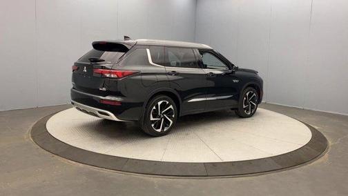 2023 Mitsubishi Outlander PHEV SEL