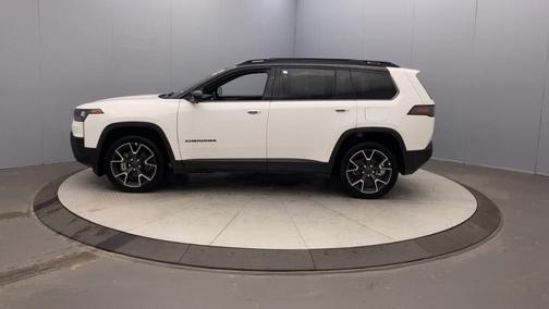 Bright White Clearcoat 2026 Jeep Cherokee Overland