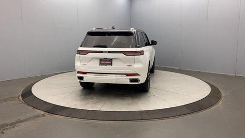 2023 Jeep Grand Cherokee Summit