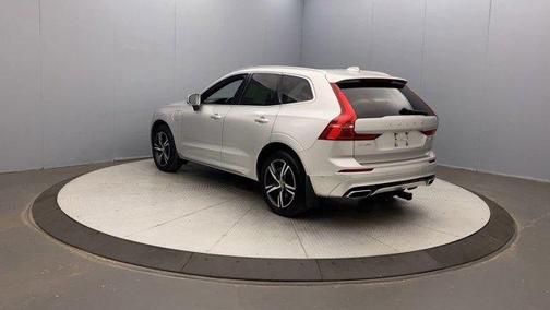 2019 Volvo XC60 T8 R-Design