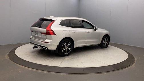 2019 Volvo XC60 T8 R-Design