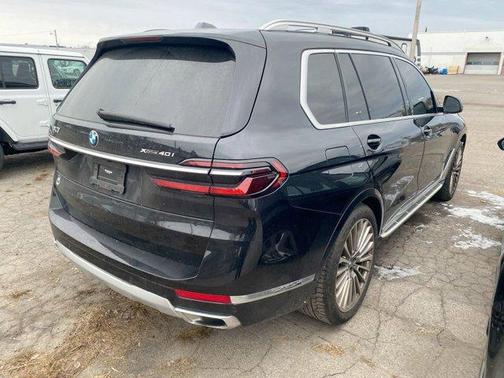 2023 BMW X7 xDrive40i