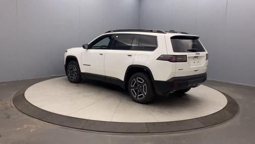 Bright White Clearcoat 2026 Jeep Cherokee LAREDO/LIMITED