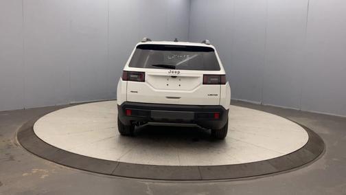 Bright White Clearcoat 2026 Jeep Cherokee LAREDO/LIMITED