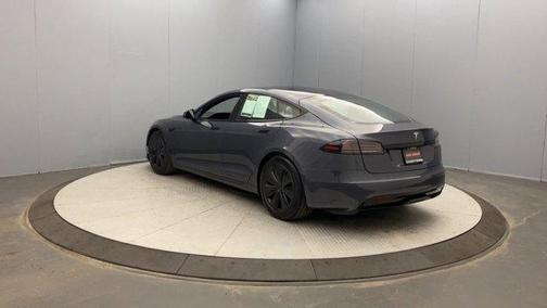 2022 Tesla Model S Base