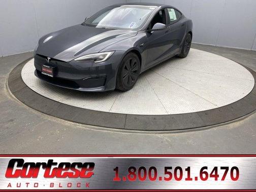 2022 Tesla Model S Base