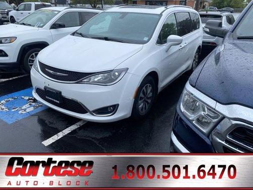 2020 Chrysler Pacifica Touring-L Plus