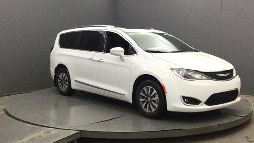 2020 Chrysler Pacifica Touring-L Plus
