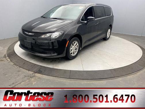 2026 Chrysler Voyager LX