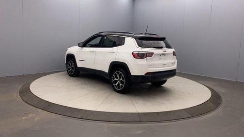 Bright White Clearcoat 2026 Jeep Compass Limited