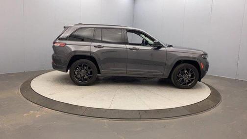 Metallic 2023 Jeep Grand Cherokee 4xe Base