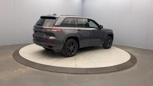 Metallic 2023 Jeep Grand Cherokee 4xe Base