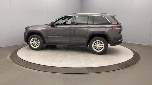 2023 Jeep Grand Cherokee Laredo X