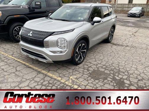 2023 Mitsubishi Outlander SE