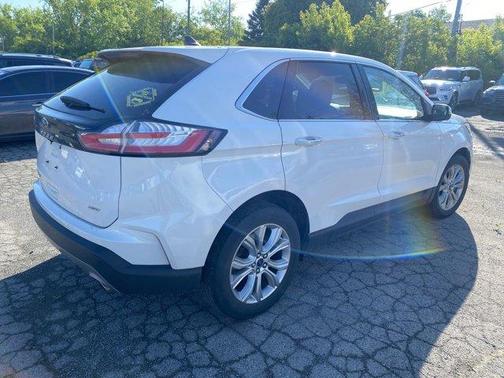 2021 Ford Edge Titanium