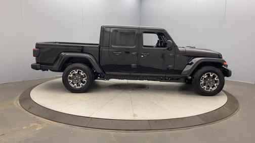 Black Clearcoat 2026 Jeep Gladiator Sport