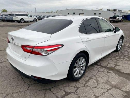 White 2018 Toyota Camry LE