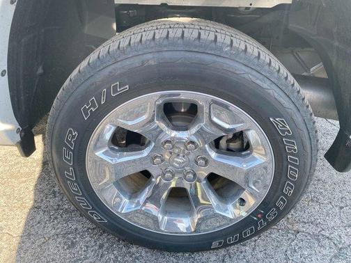 Bright White Clearcoat 2026 RAM 1500 Big Horn