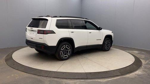 2026 Jeep Cherokee LAREDO/LIMITED