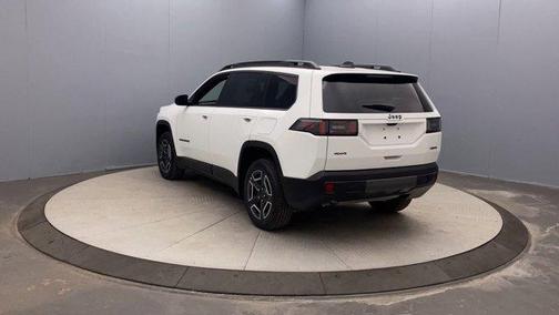 2026 Jeep Cherokee LAREDO/LIMITED