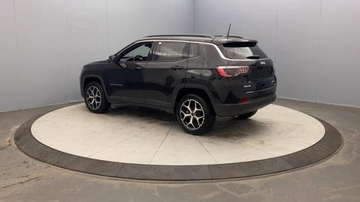 Diamond Black 2026 Jeep Compass Limited