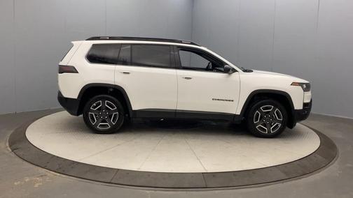 Bright White Clearcoat 2026 Jeep Cherokee LAREDO/LIMITED