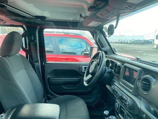 2022 Jeep Wrangler Unlimited Sport