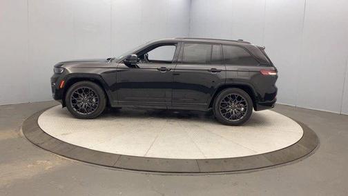 Diamond Black 2025 Jeep Grand Cherokee Summit