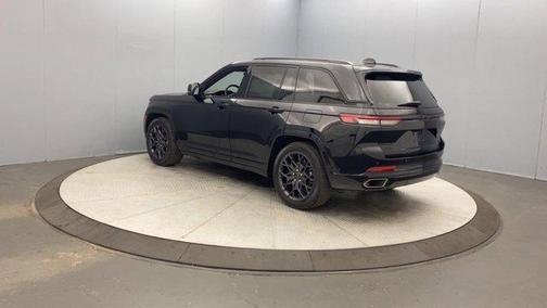 Diamond Black 2025 Jeep Grand Cherokee Summit
