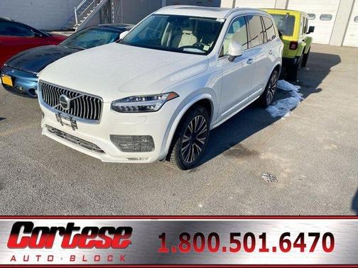 2021 Volvo XC90 T6 Momentum 6 Passenger