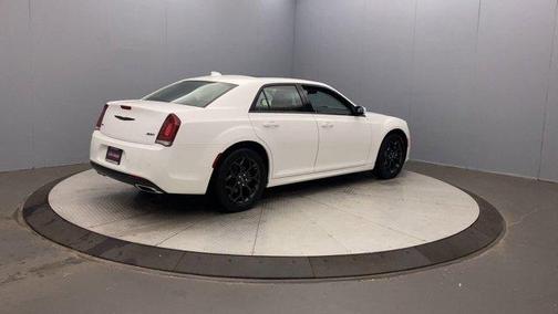 2023 Chrysler 300 Touring L