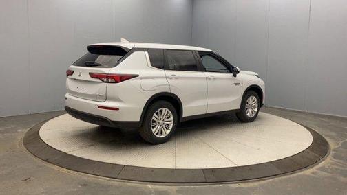 2025 Mitsubishi Outlander