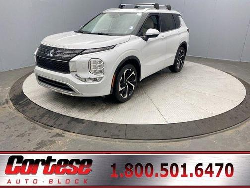 2024 Mitsubishi Outlander SEL Platinum Edition