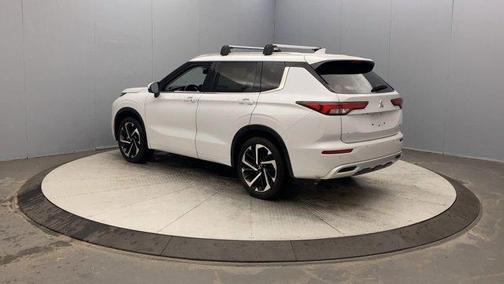 2024 Mitsubishi Outlander SEL Platinum Edition