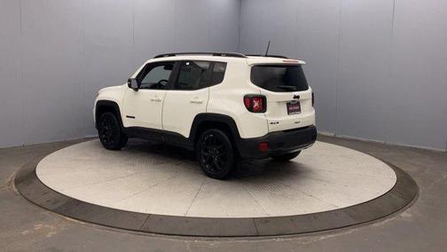 Alpine White Clearcoat 2022 Jeep Renegade Altitude
