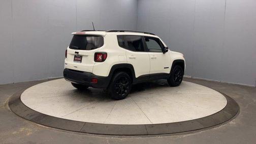 Alpine White Clearcoat 2022 Jeep Renegade Altitude