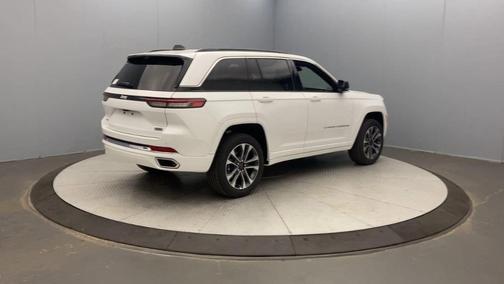 2025 Jeep Grand Cherokee Overland