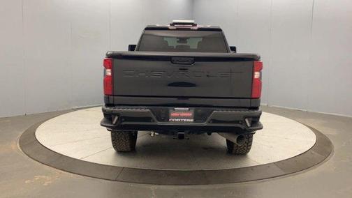 Black 2024 Chevrolet Silverado 2500 Custom