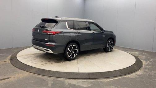 2025 Mitsubishi Outlander PHEV 
