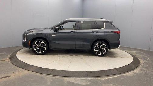 2025 Mitsubishi Outlander PHEV 