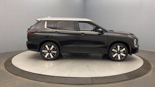 2025 Mitsubishi Outlander 