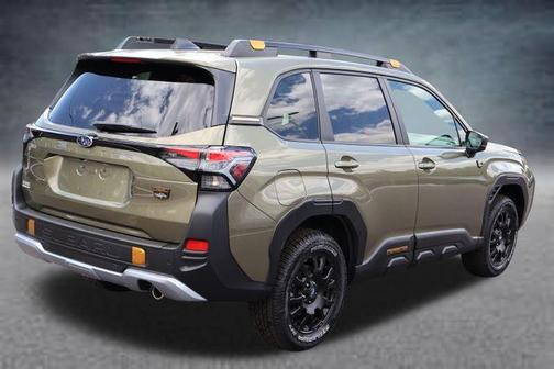 Autumn Green Metallic 2026 Subaru Forester Wilderness