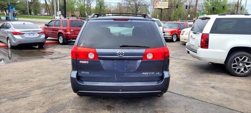 2008 Toyota Sienna LE