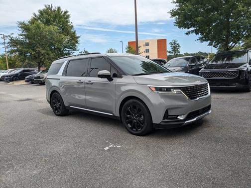 2022 Kia Carnival SX