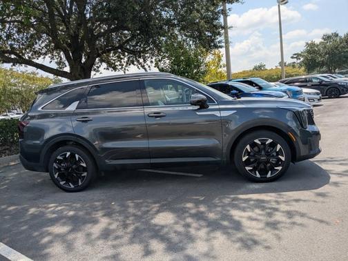2025 Kia Sorento SX