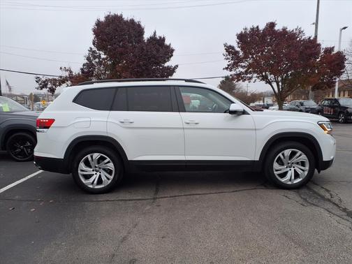 2023 Volkswagen Atlas 3.6L SE w/Technology