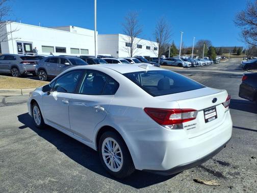 2018 Subaru Impreza 2.0i Premium