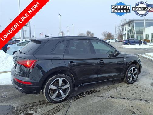2022 Audi Q5 45 S line Premium Plus