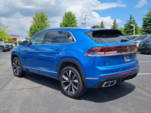 2025 Volkswagen Atlas Cross Sport 2.0T SEL Premium