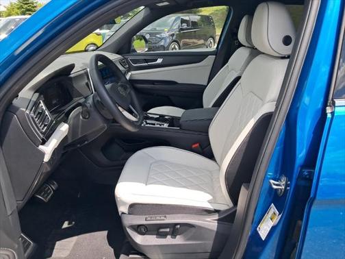 2025 Volkswagen Atlas Cross Sport 2.0T SEL Premium